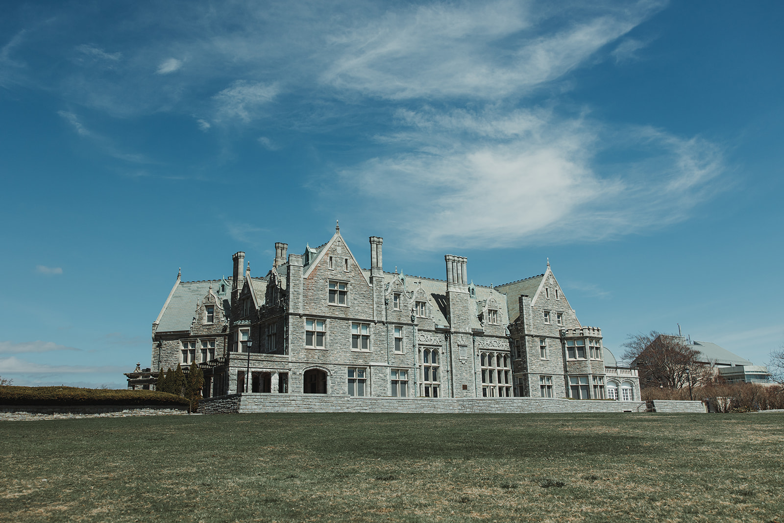 Historic Wedding Venue Branford House in Connecticut